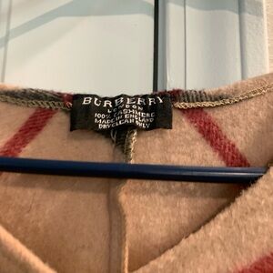 Authentic Burberry Novacheck Poncho